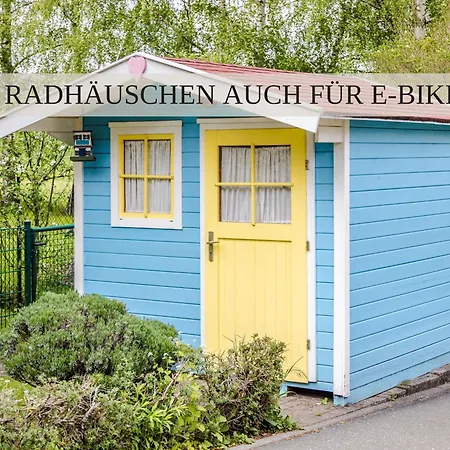 Haus Krabbe: North Sea Apartment with Pet-Friendly Stay Wremen Exterior photo