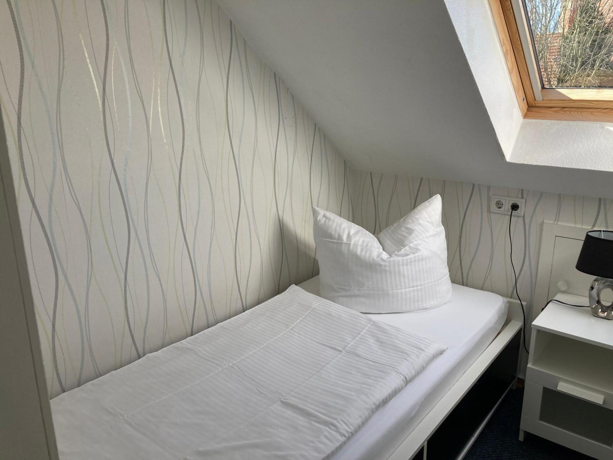 Haus Krabbe: North Sea With Pet-friendly Apartment Wremen