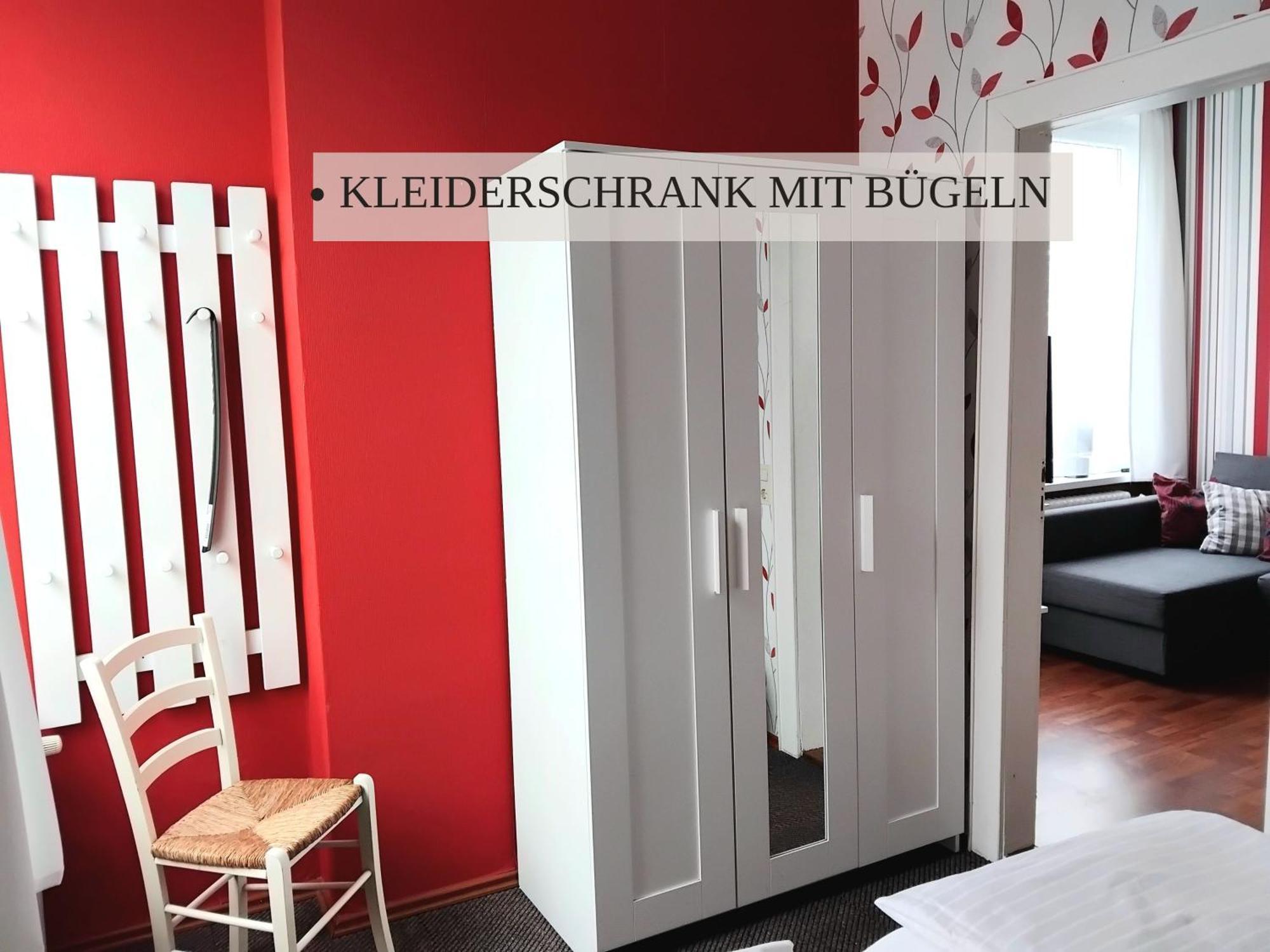 Апартаменты Haus Krabbe Apartments, Zentral Gelegen Im Idyllischen Nordseeort Zwischen Bremerhaven Und Cuxhaven, Hunde Kostenfrei Willkommen, Hauseigene Kostenfreie Parkplaetze Времен